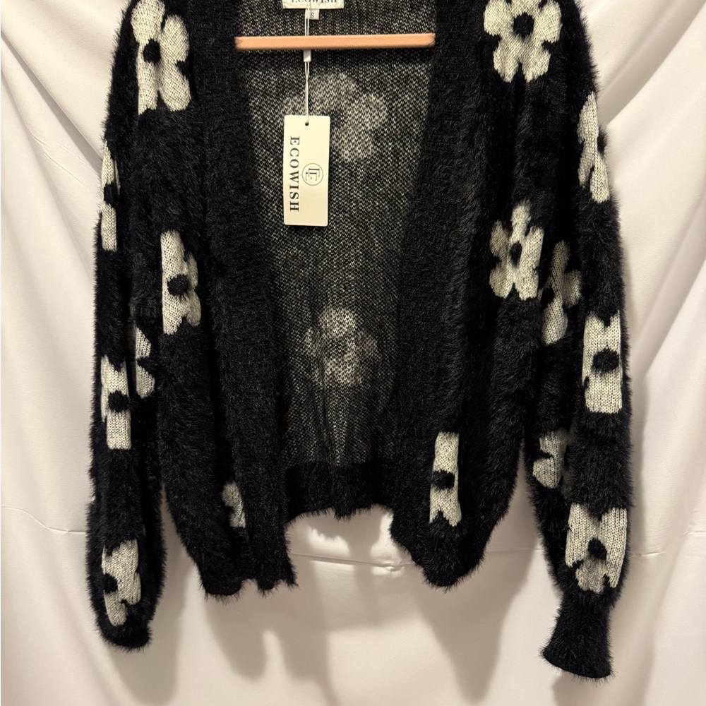 Wish Black and White Floral Knit Cardigan